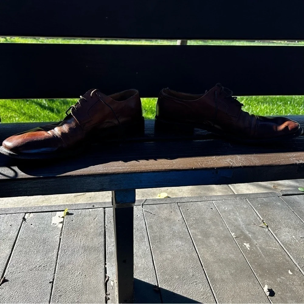 Johnston & Murphy leather dress‎ shoes